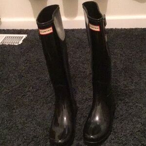 Hunter Glossy Black Rain Boots